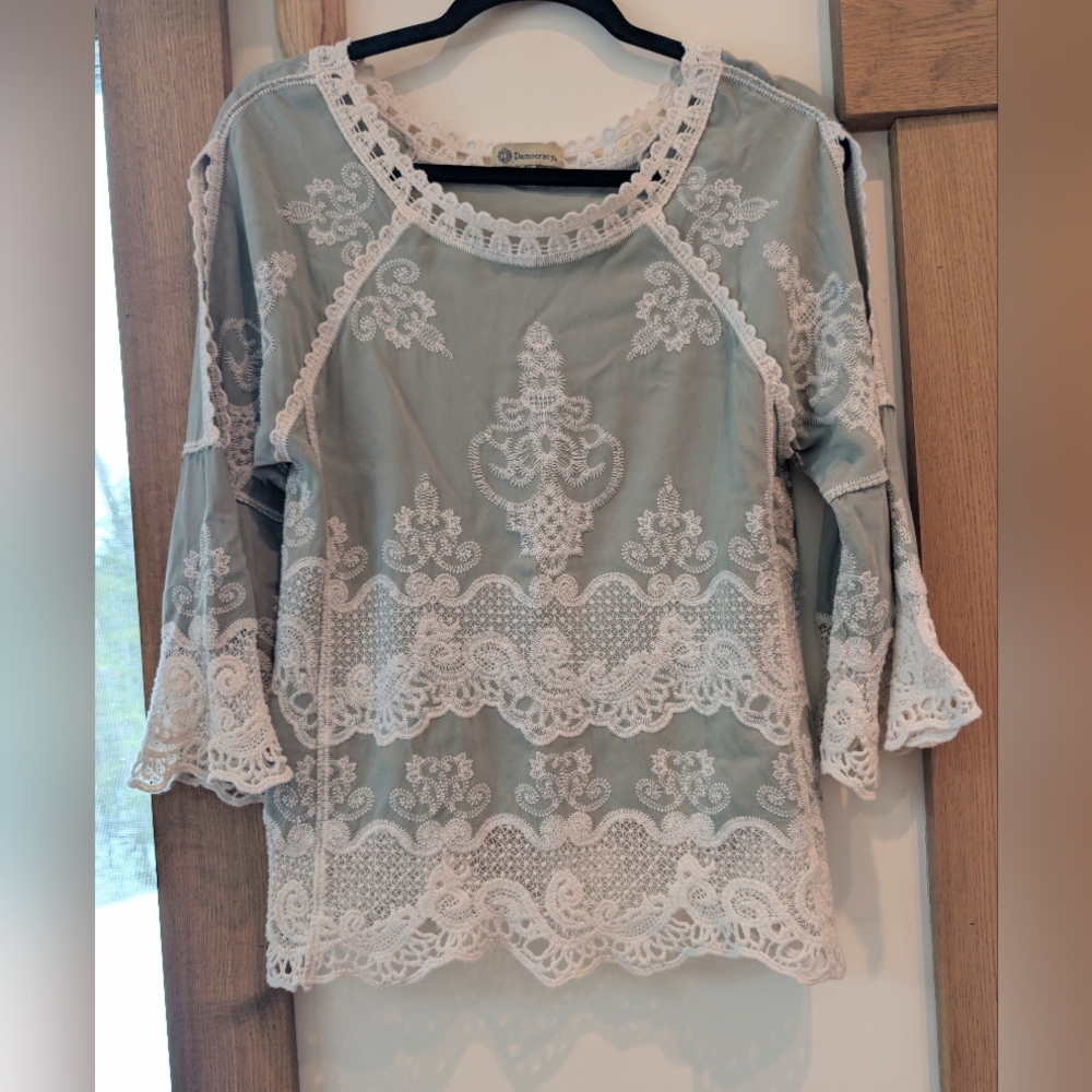 Democracy Embroidered Cold Shoulder Tunic Top In Beautiful Shade Of Green Sz S 4